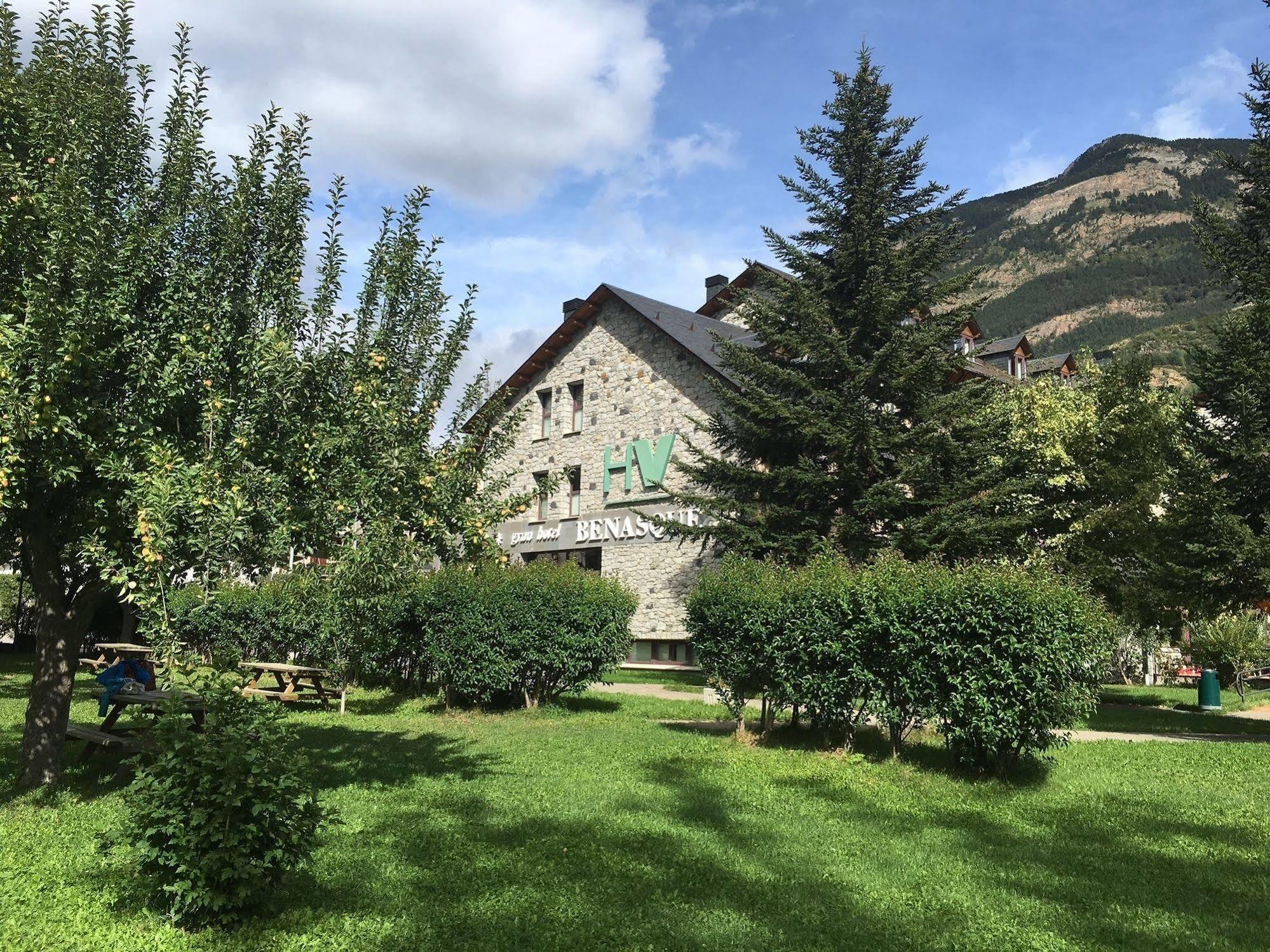 Sommos Hotel Benasque Spa Exterior photo